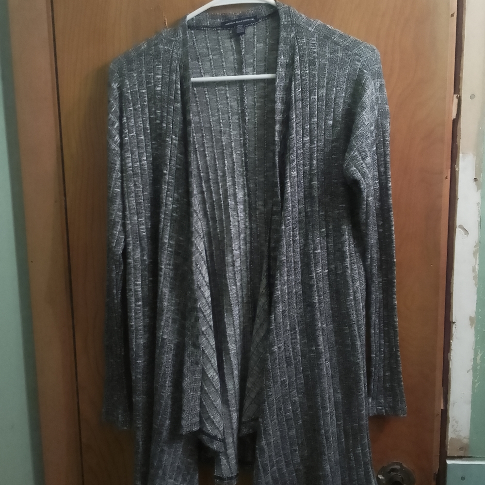American Eagle Outfitters Charcoal Ribbed Cardigan Size‎ Small 17" X  30"